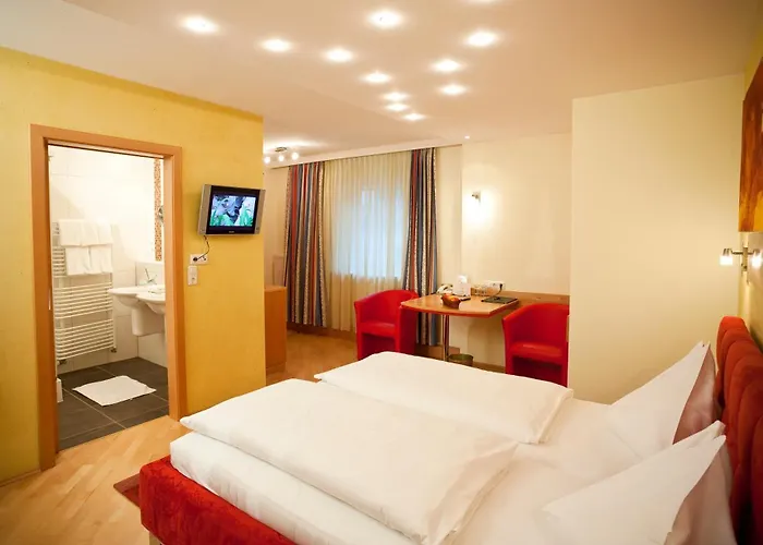 Отель Der Thaller - Wirtshaus - Restaurant - Anger (Weiz)